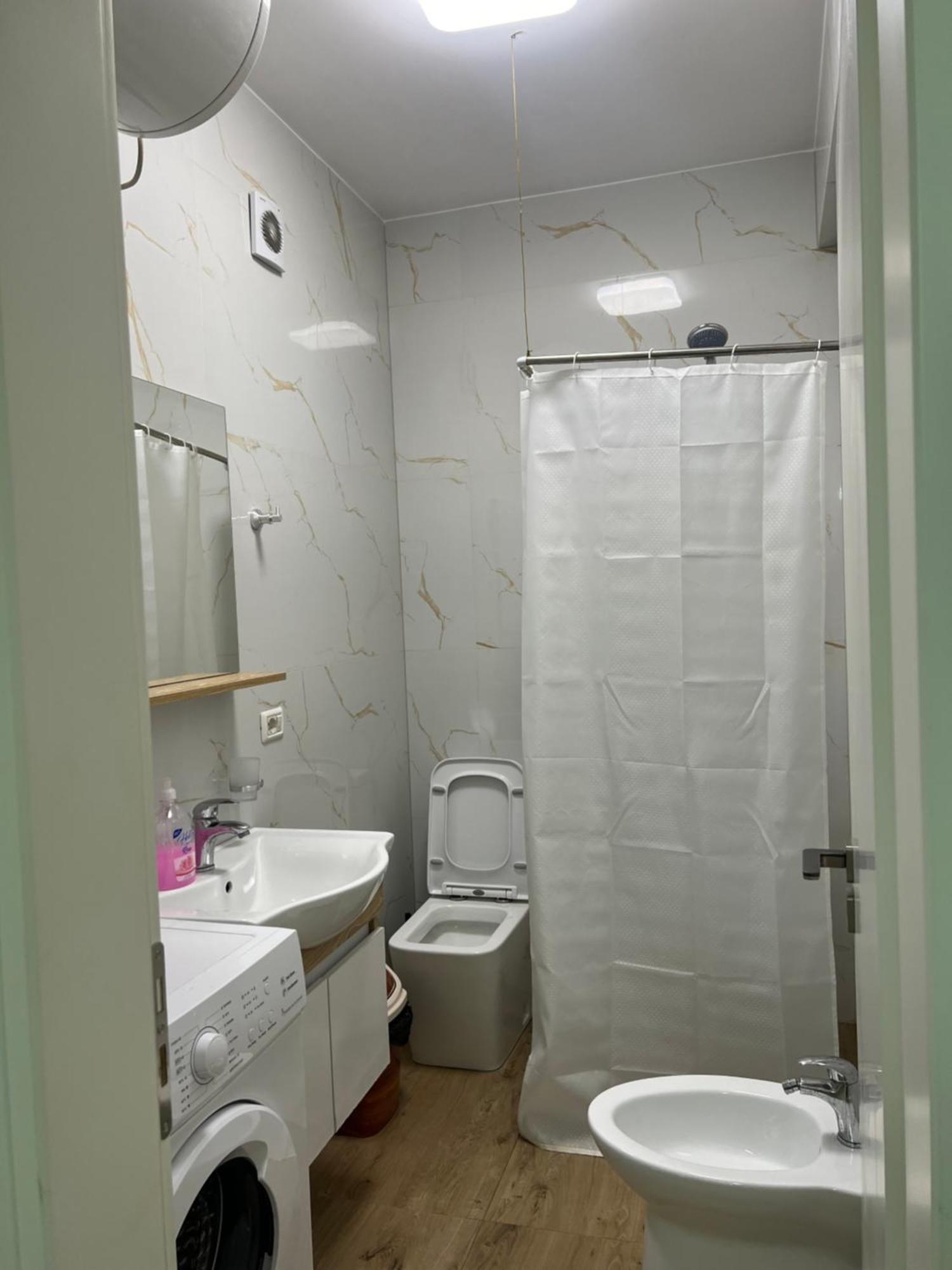 Condor Center Luxury Apartment Tiranë Luaran gambar